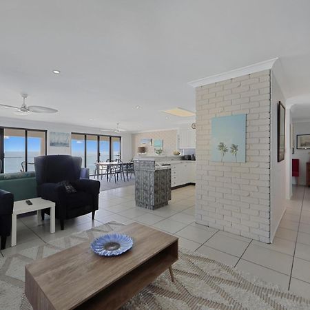 Breakaway At Bargara Apartment Exterior photo
